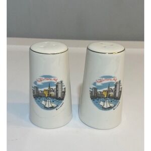 Vintage Silberne Baltimore Maryland Souvenir Salt and Pepper Shakers Skyline GLD